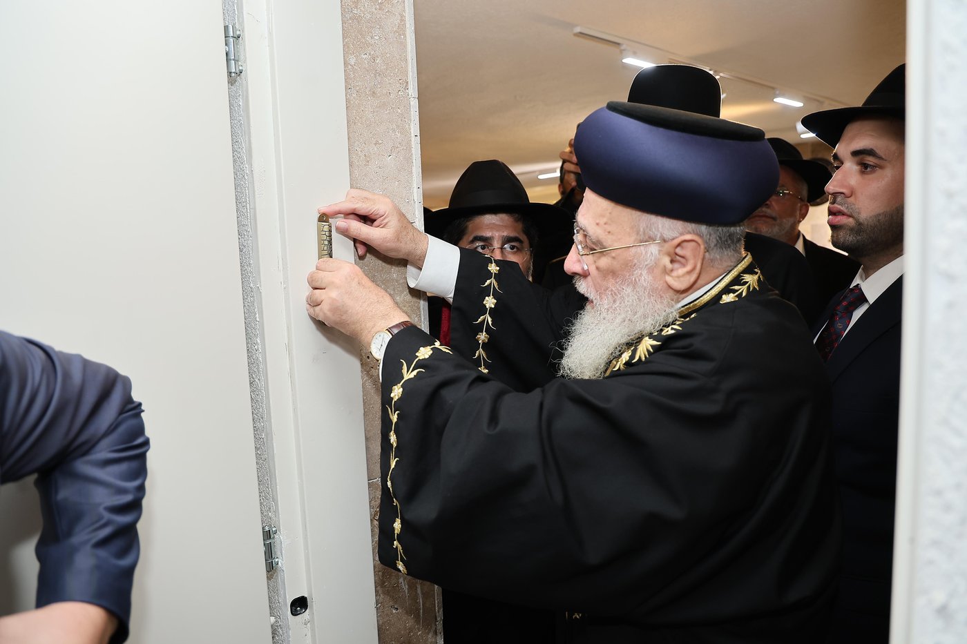 הראשל"צ הגר"י יוסף בחנוכת הבית בהיכל מרן