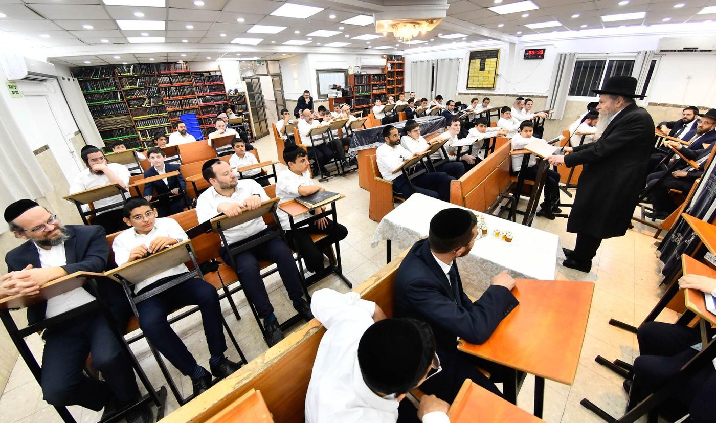 הגרמ"ש אדלשטיין בשיחה בשיח יצחק