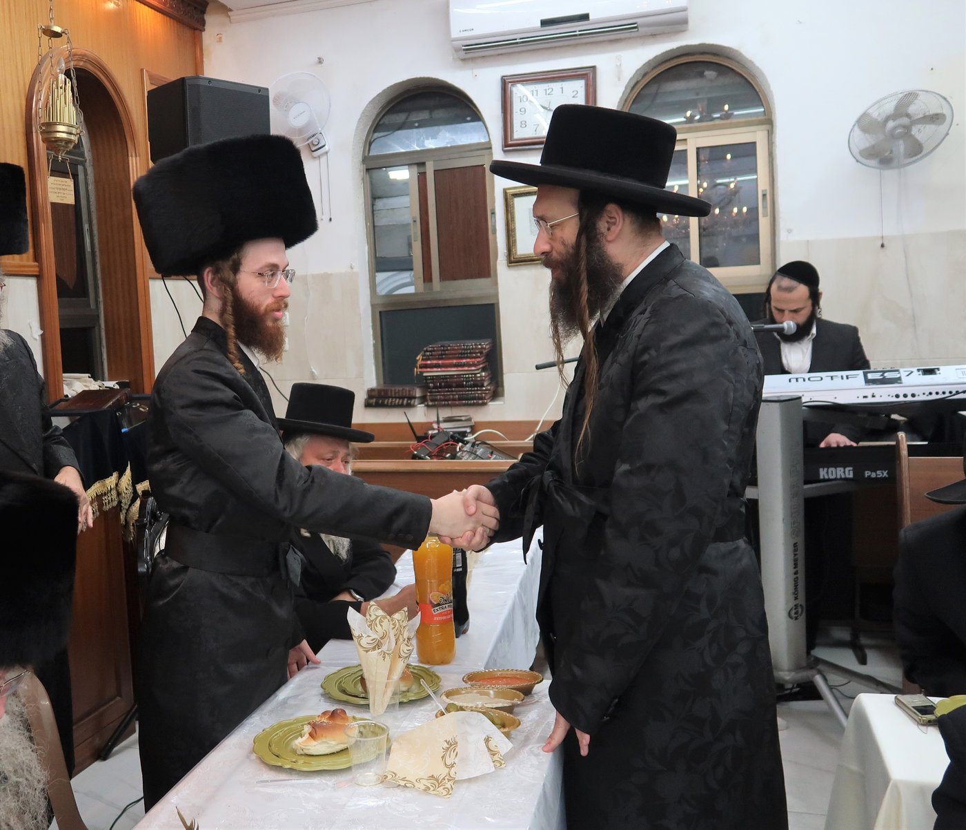 שמחת הש"ב לנכד האדמו"רים מקוזמיר וקאמרנא
