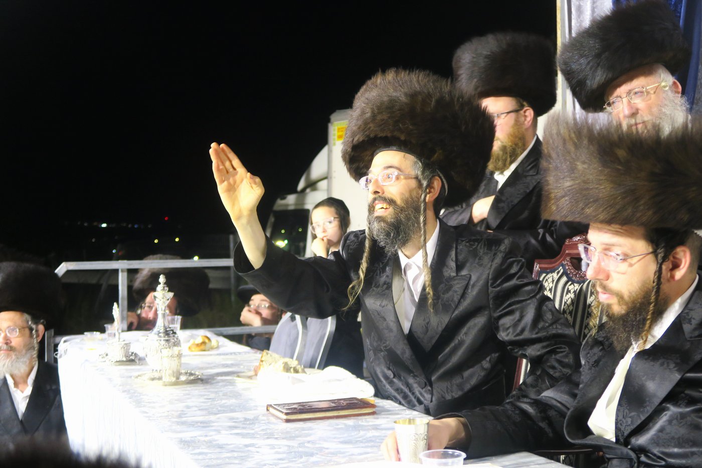 האדמו"ר מזוועהיל שבת במירון