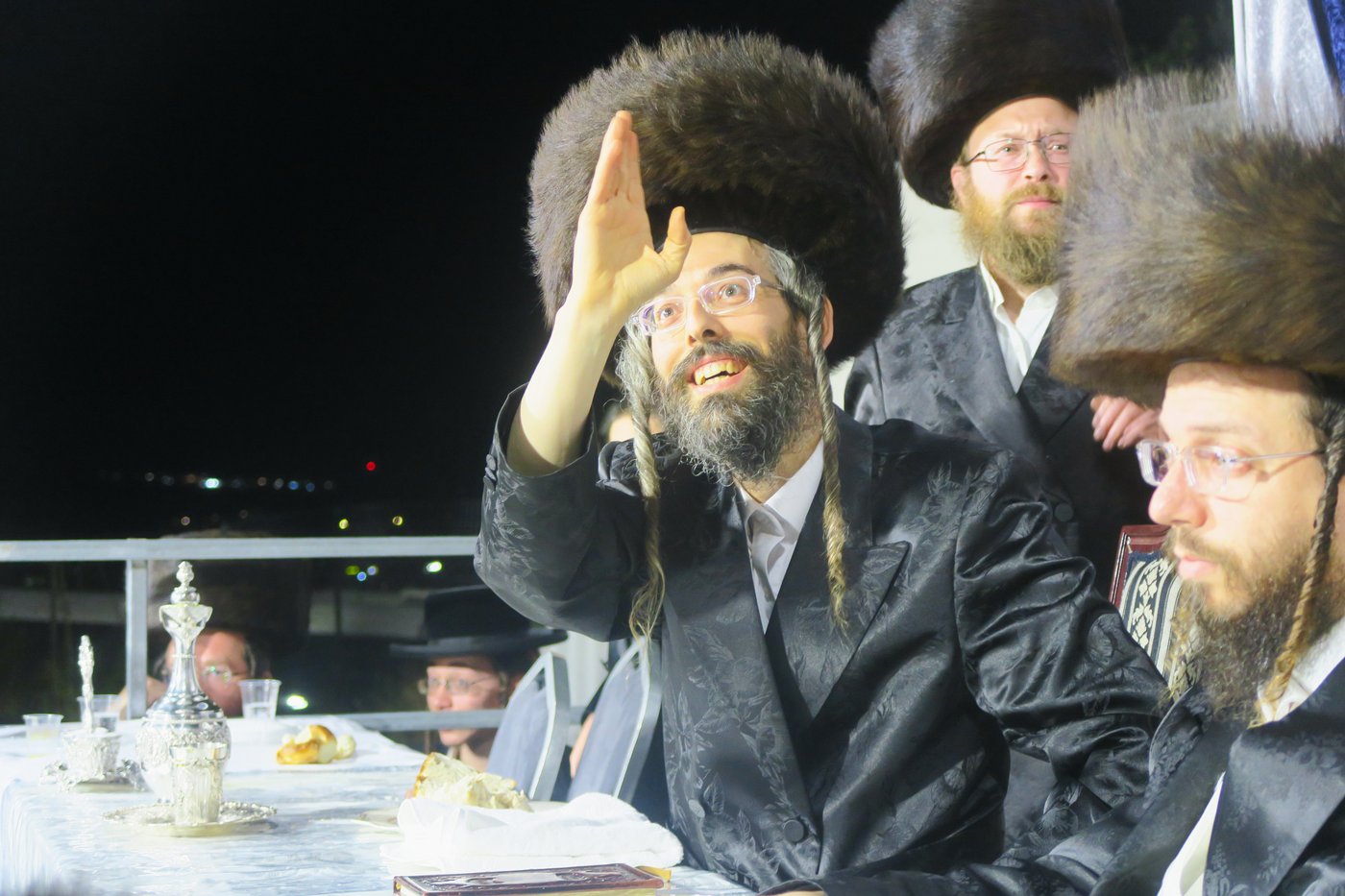 האדמו"ר מזוועהיל שבת במירון