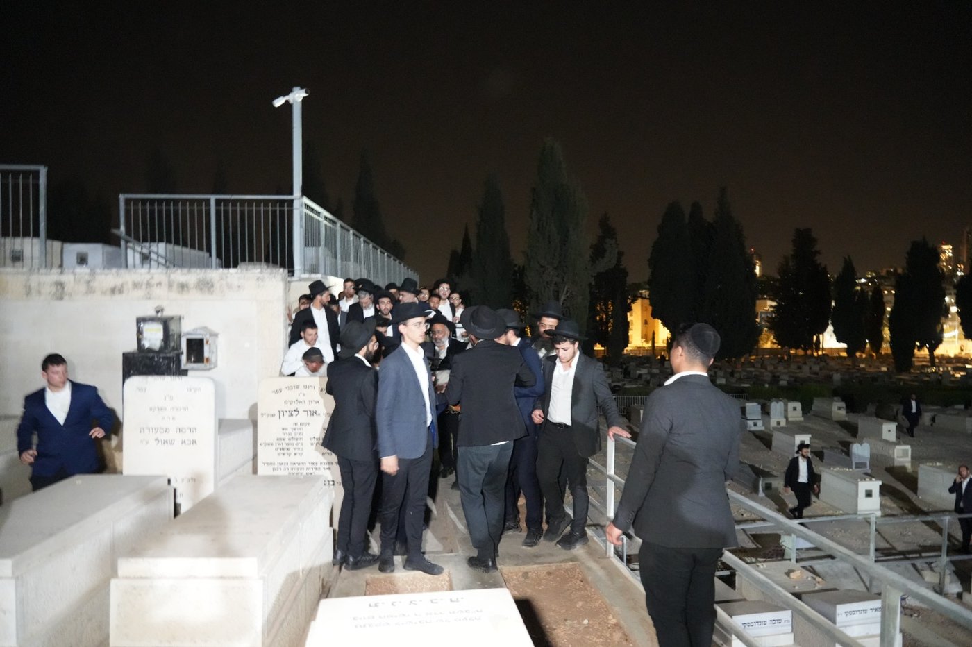 הלווית הגאון רבי יעקב זכריה זצ"ל