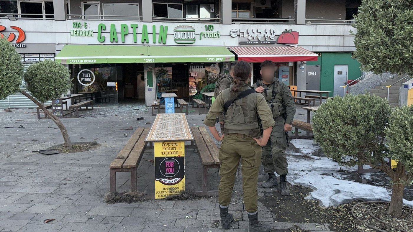 אחרי הפגיעה: טיל נוסף שוגר מתימן ונפל | צה"ל: "ההגנה לא הרמטית"