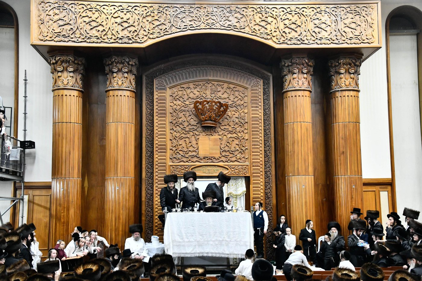 טיש נעילת החג ראש השנה בחצה"ק רחמסטריווקא