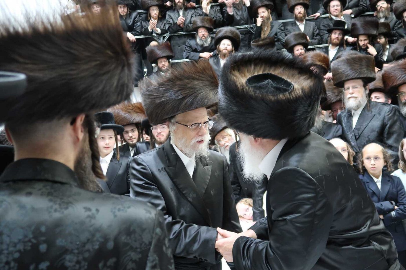 ראש השנה בחצה"ק סערט ויז'ניץ