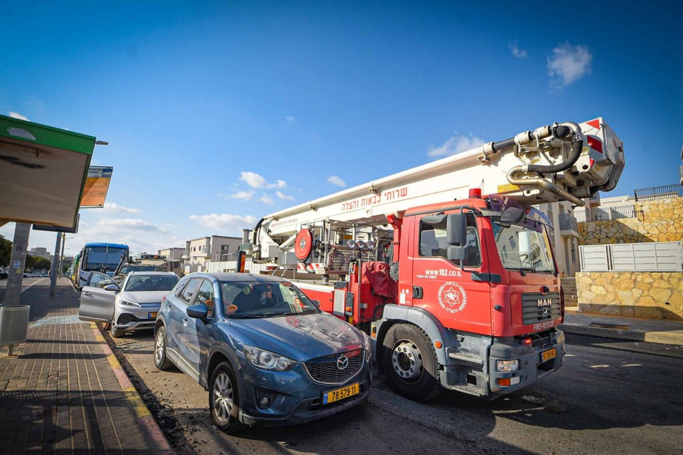 כיבוי השריפה ביישוב החרדי עמנואל