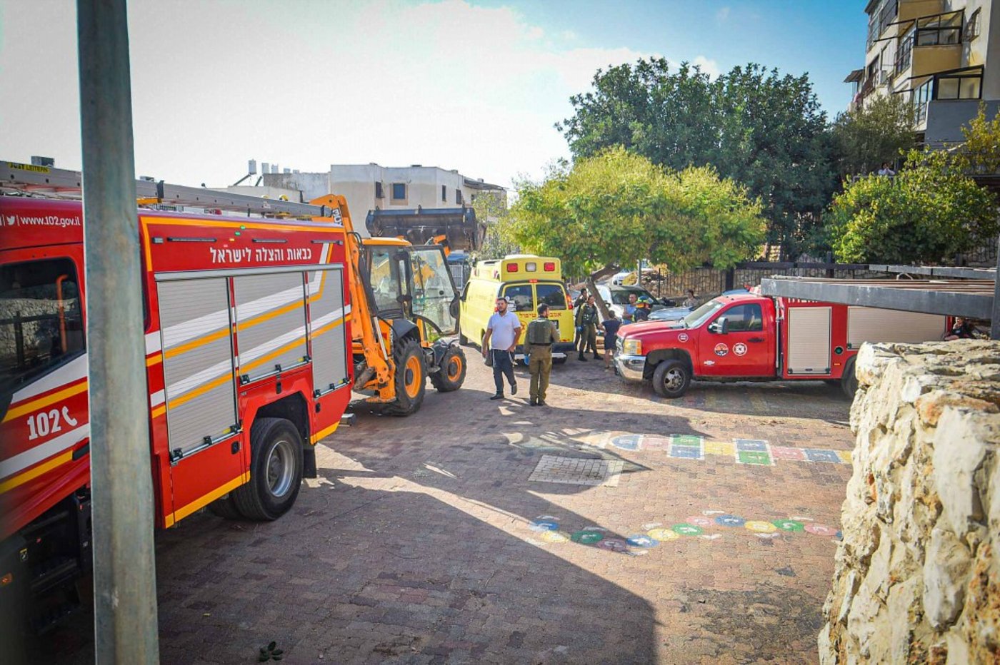 כיבוי השריפה ביישוב החרדי עמנואל