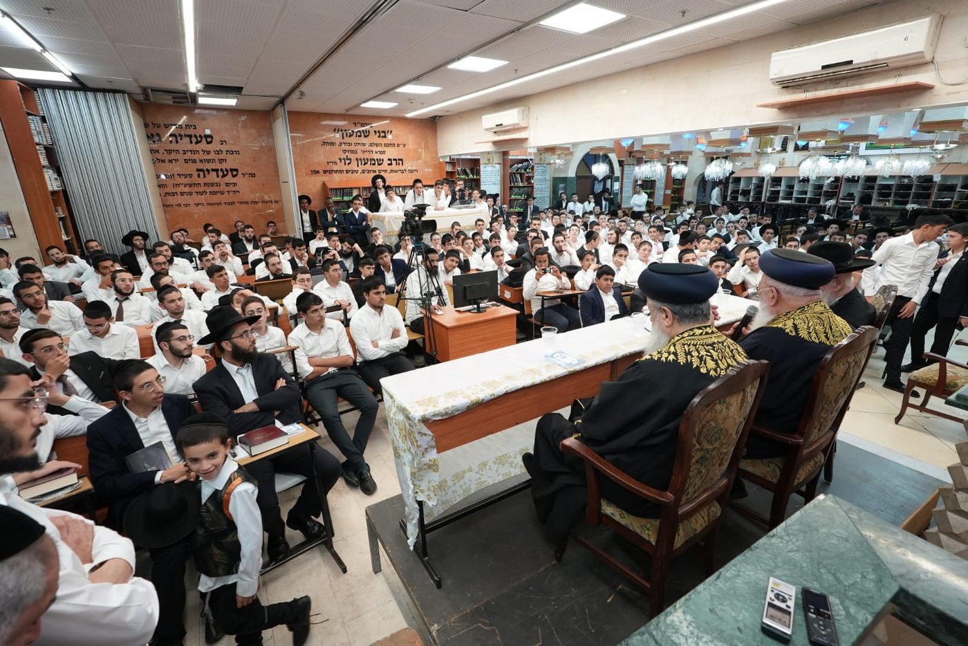 הראשלצי"ם הגר"ד יוסף והגרש"מ עמאר בכסא רחמים