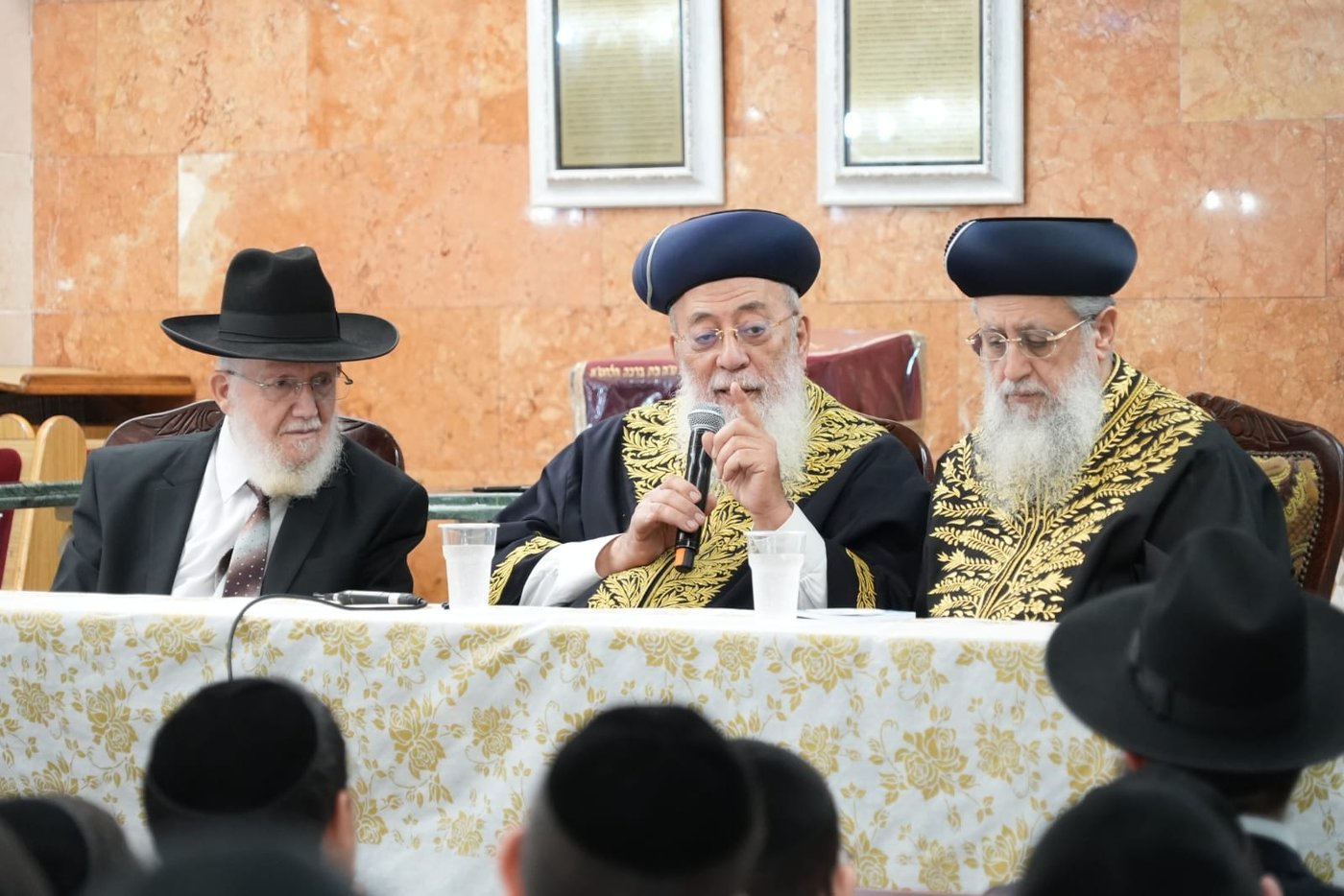 הראשלצי"ם הגר"ד יוסף והגרש"מ עמאר בכסא רחמים