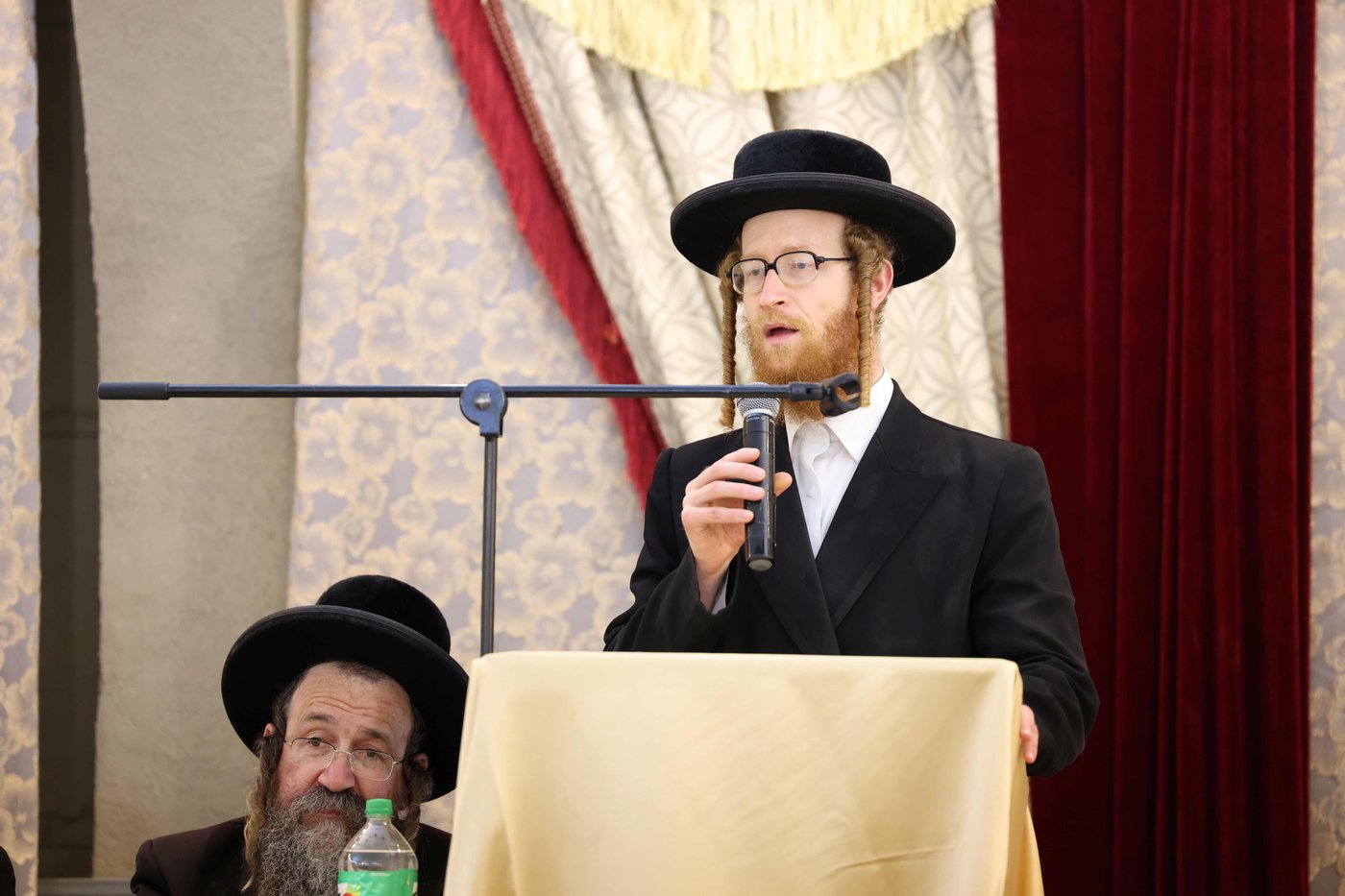 סיום מסכת גיטין בישיבת סאטמר ירושלים