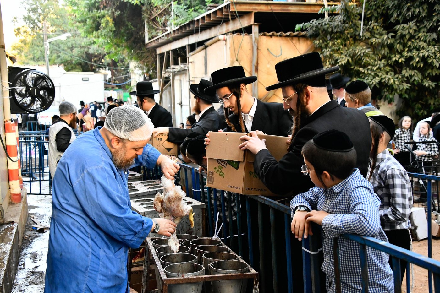 מנהג כפרות בבני ברק