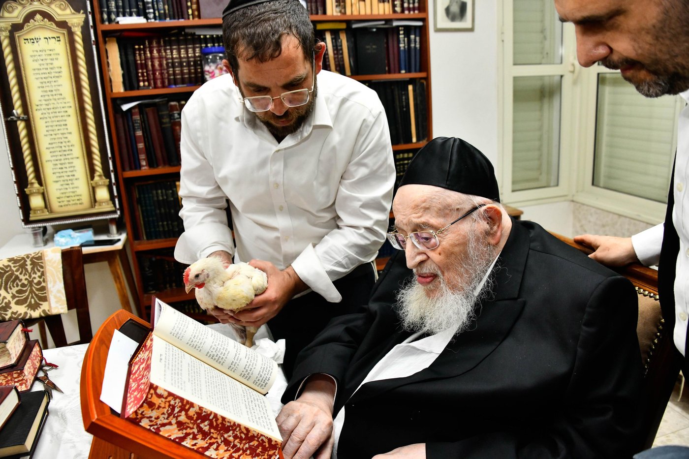 הגרמ"צ ברגמן במנהג כפרות