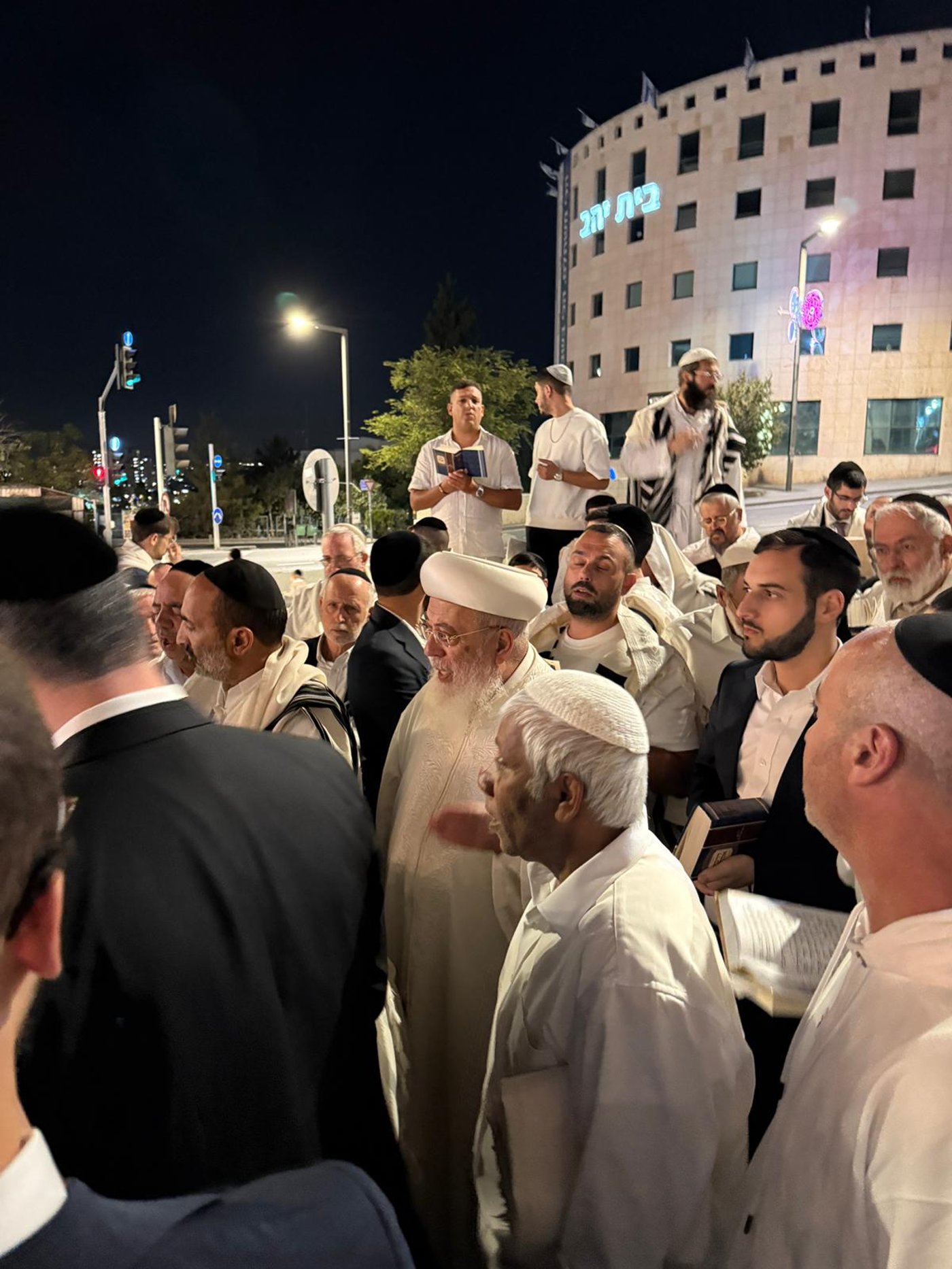 מוצאי יום כיפור אצל הראשל"צ הגרש"מ עמאר