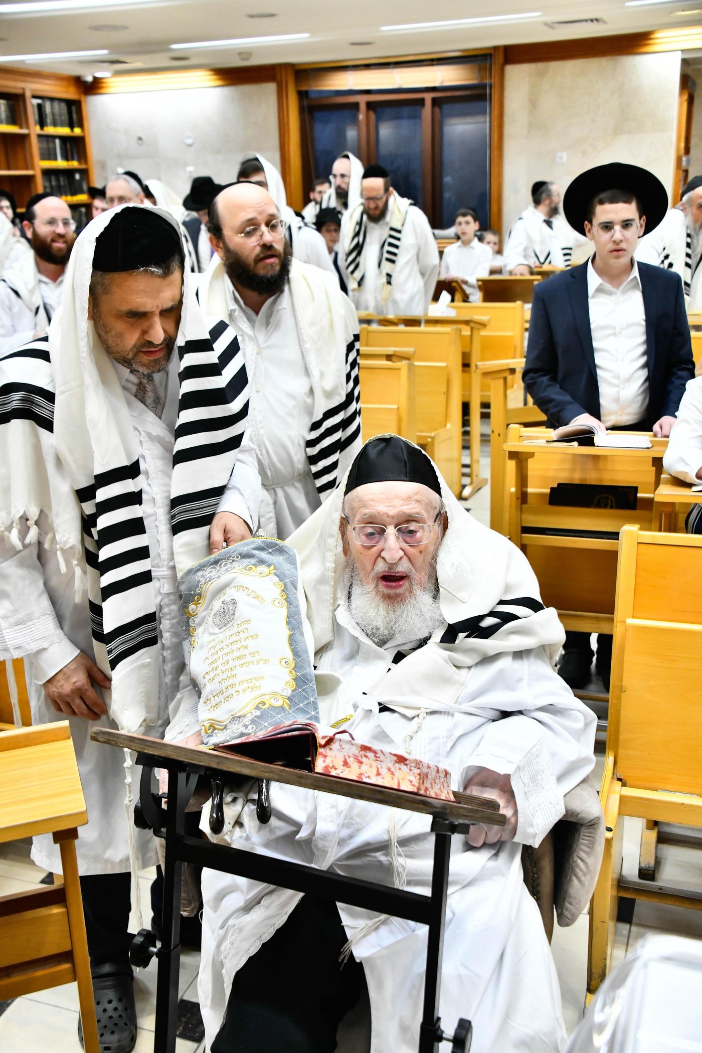יום הקדוש אצל הגרמ"צ ברגמן