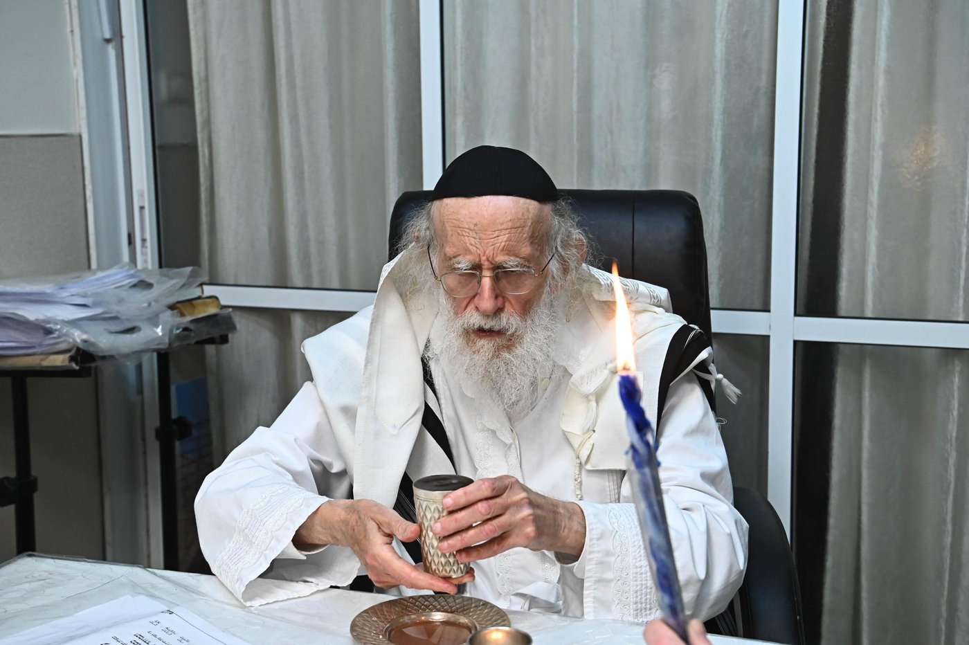 המקובל הגה"צ רבי שמעון גלאי במוצאי יום כיפור