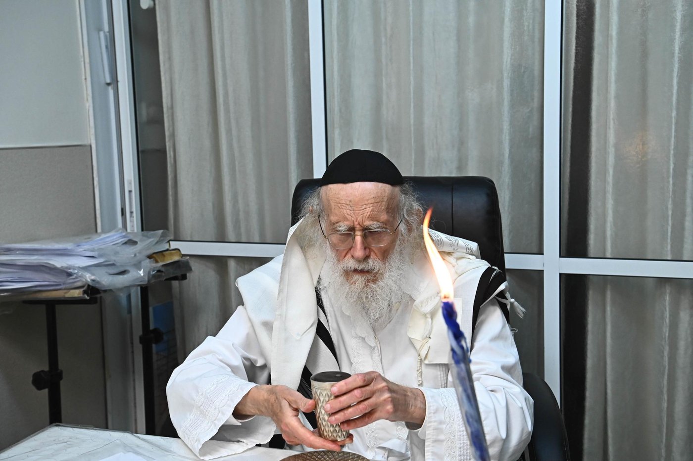 המקובל הגה"צ רבי שמעון גלאי במוצאי יום כיפור