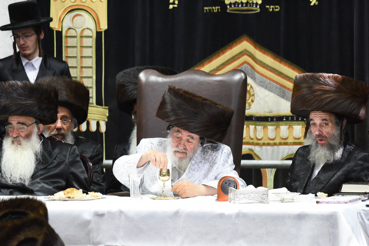 ערב יום כיפור אצל האדמו"ר מויז'ניץ