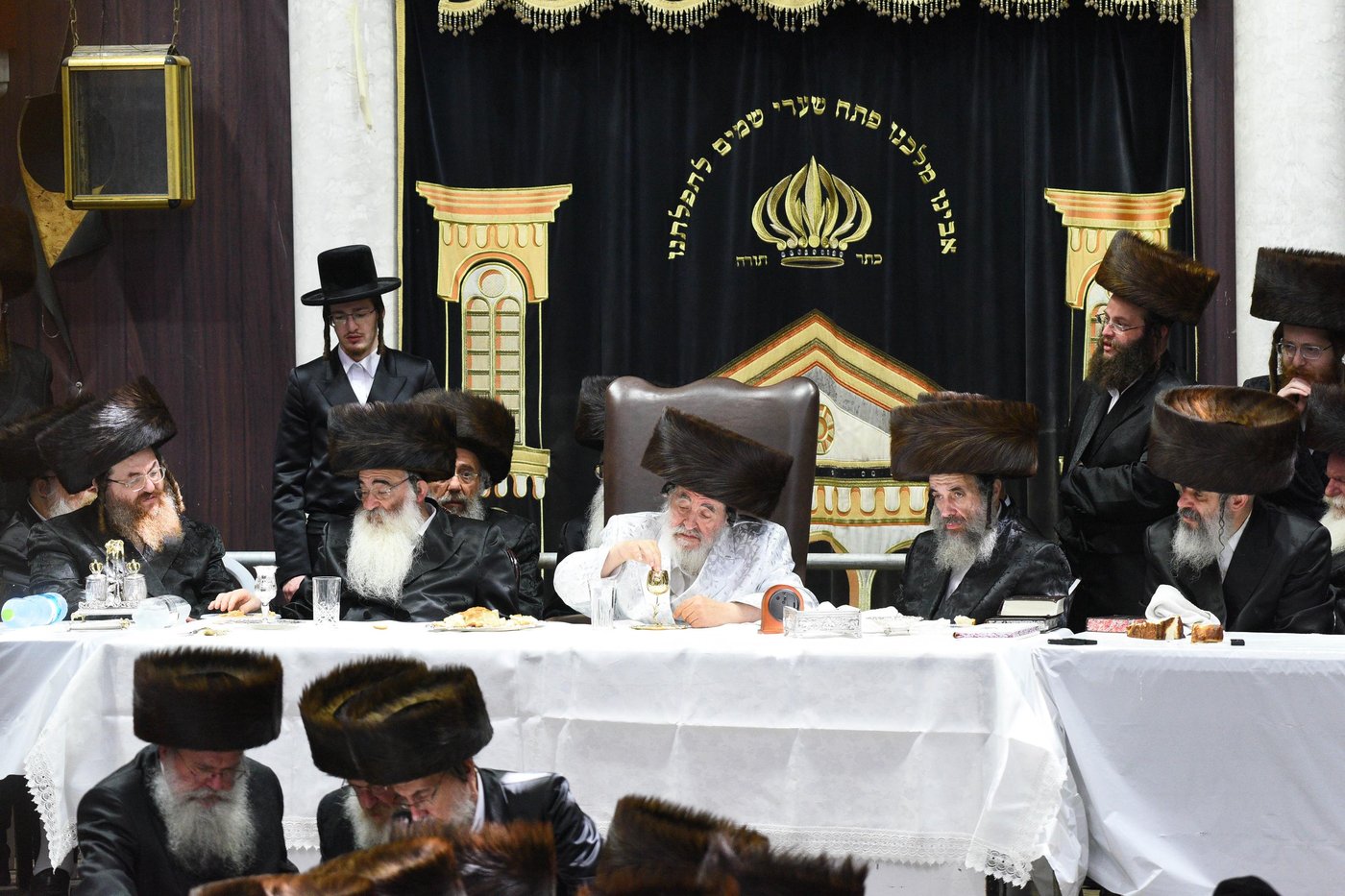 ערב יום כיפור אצל האדמו"ר מויז'ניץ