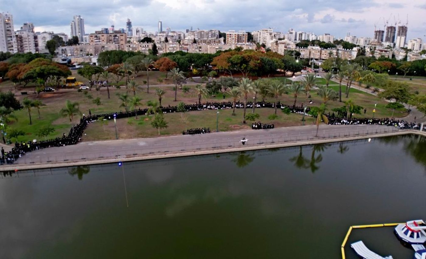 יום הקדוש בחצר הקודש ויזניץ