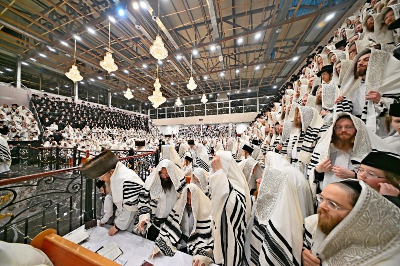 יום הקדוש בחצר הקודש ויזניץ