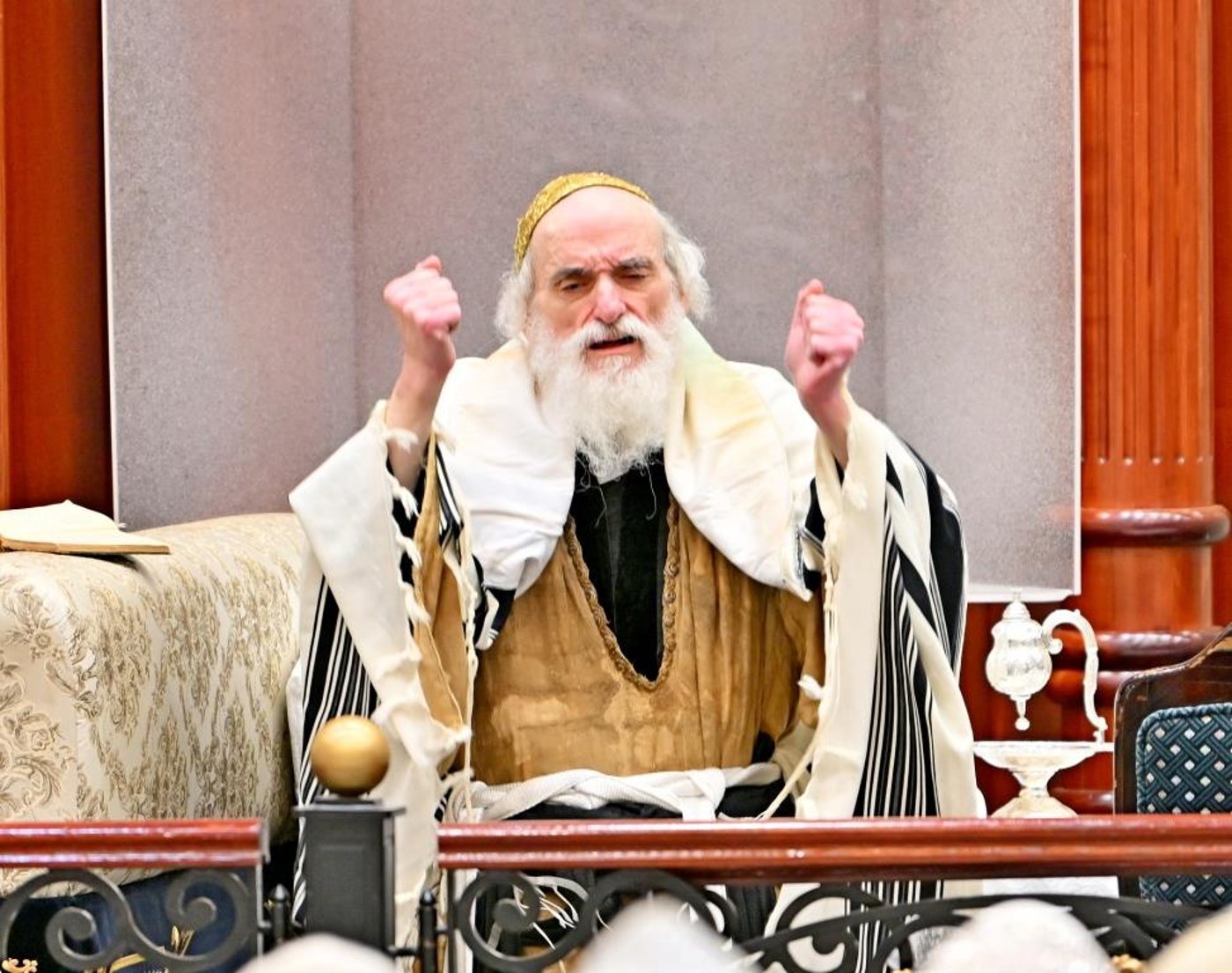 יום הקדוש בחצר הקודש ויזניץ