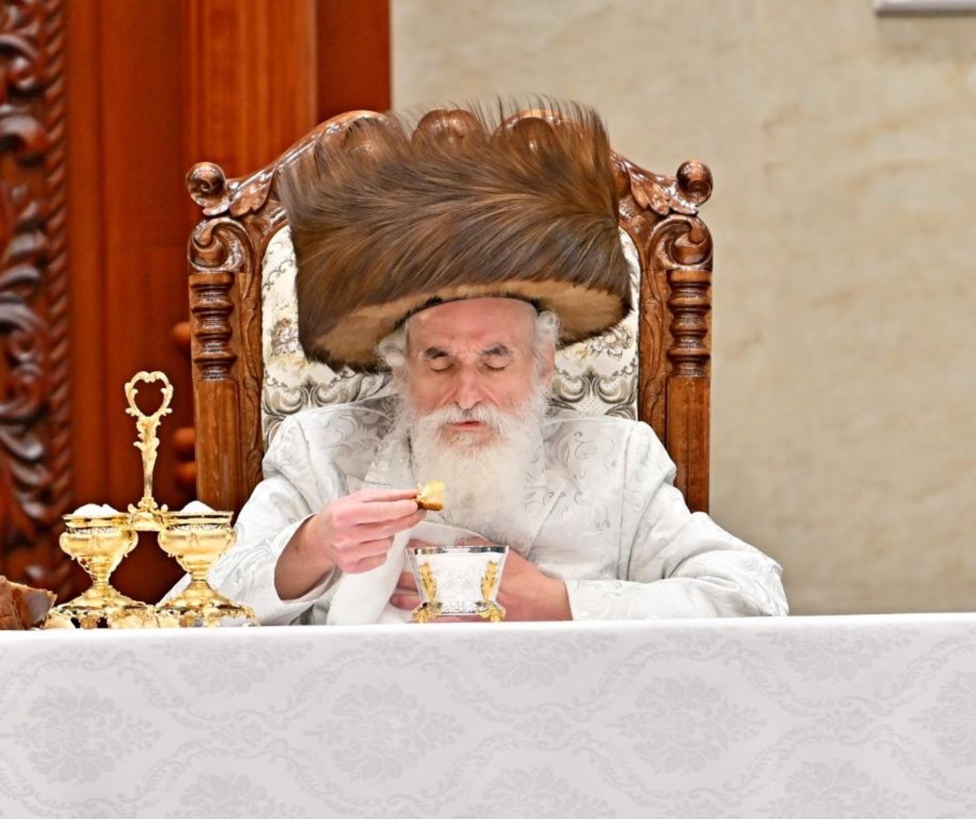 יום הקדוש בחצר הקודש ויזניץ