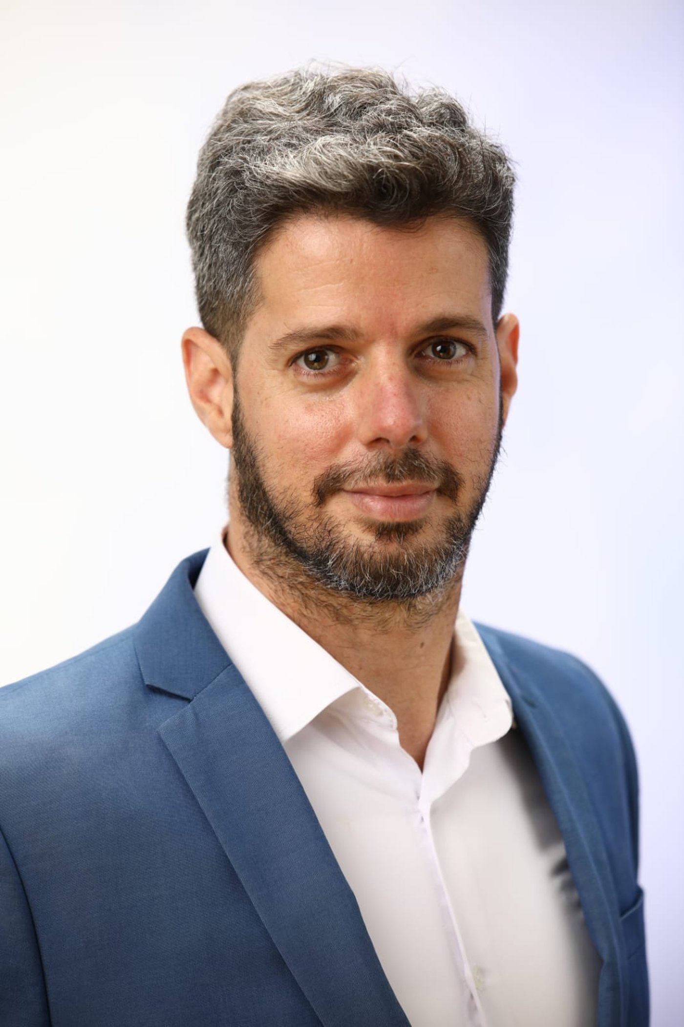 מעין סמון - דוברו של אדלשטיין לשעבר