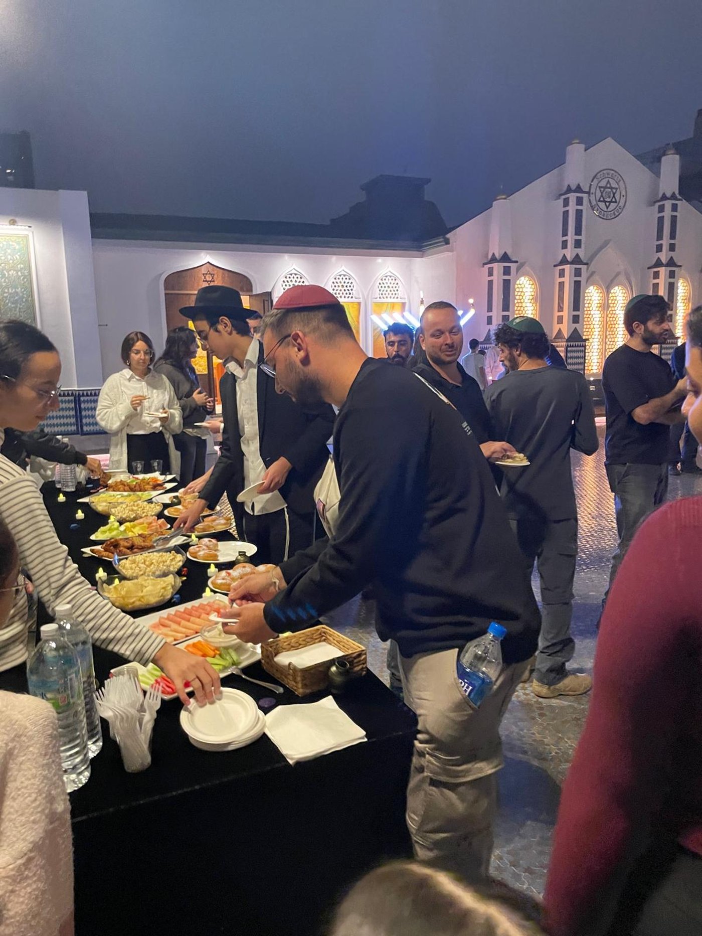 ישראלים בבית חב"ד בטייוואן