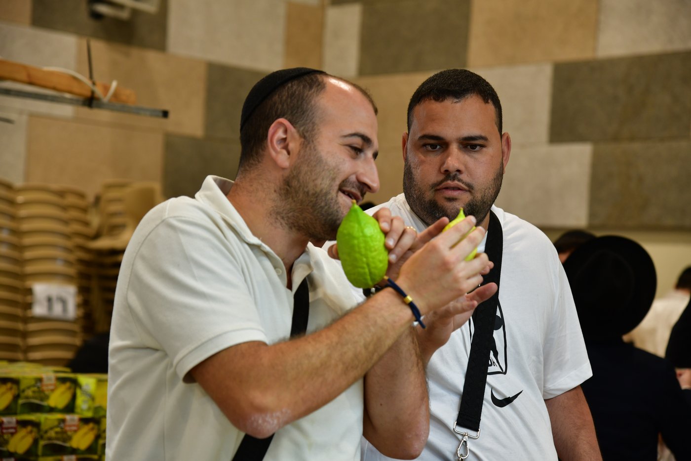 אווירת ערב חג הסוכות בעיר אשדוד