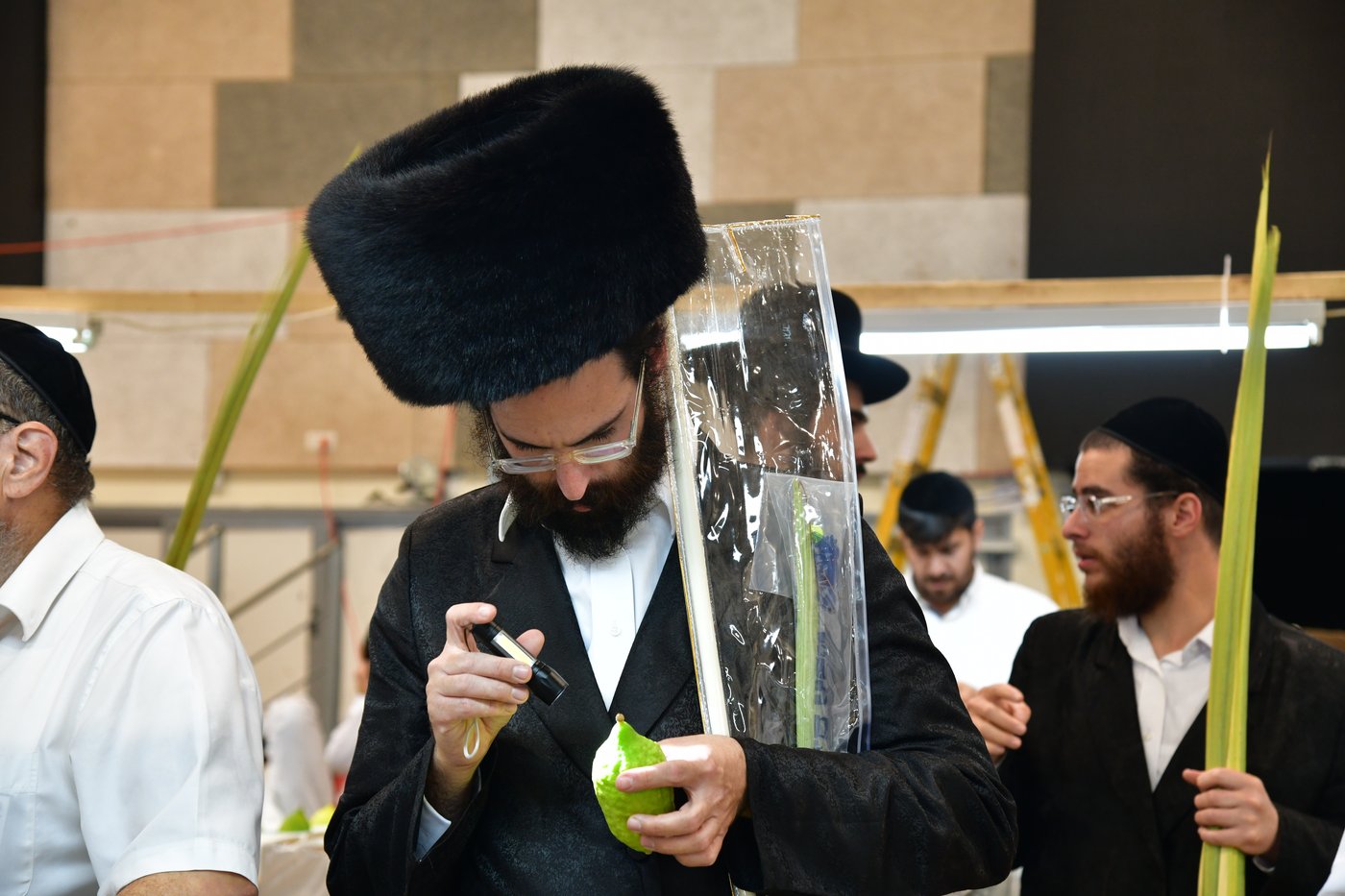 אווירת ערב חג הסוכות בעיר אשדוד