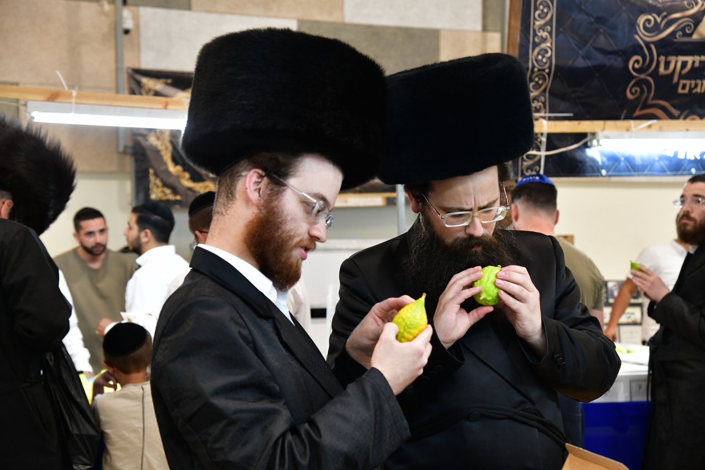 אווירת ערב חג הסוכות בעיר אשדוד