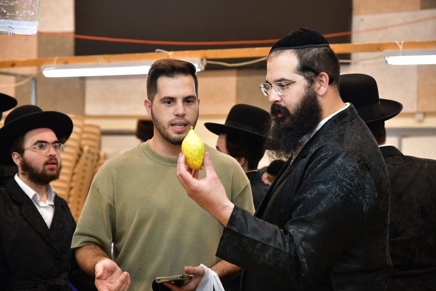 אווירת ערב חג הסוכות בעיר אשדוד