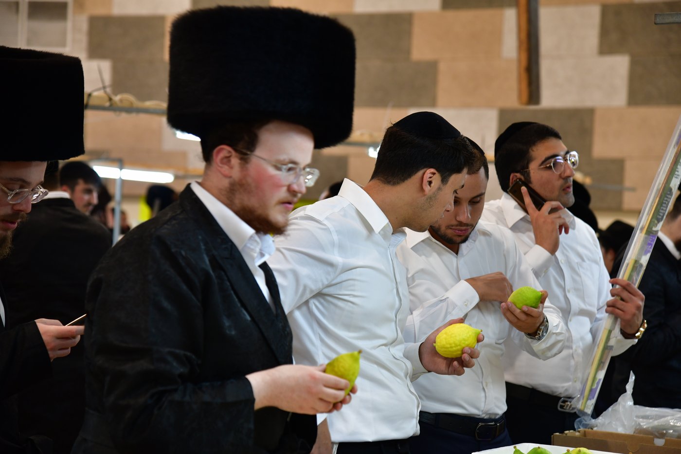 אווירת ערב חג הסוכות בעיר אשדוד
