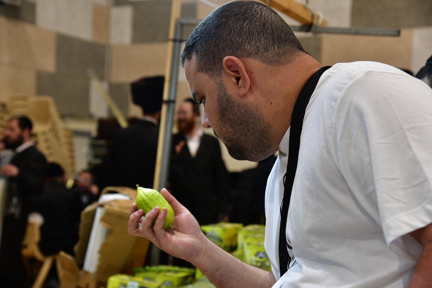 אווירת ערב חג הסוכות בעיר אשדוד