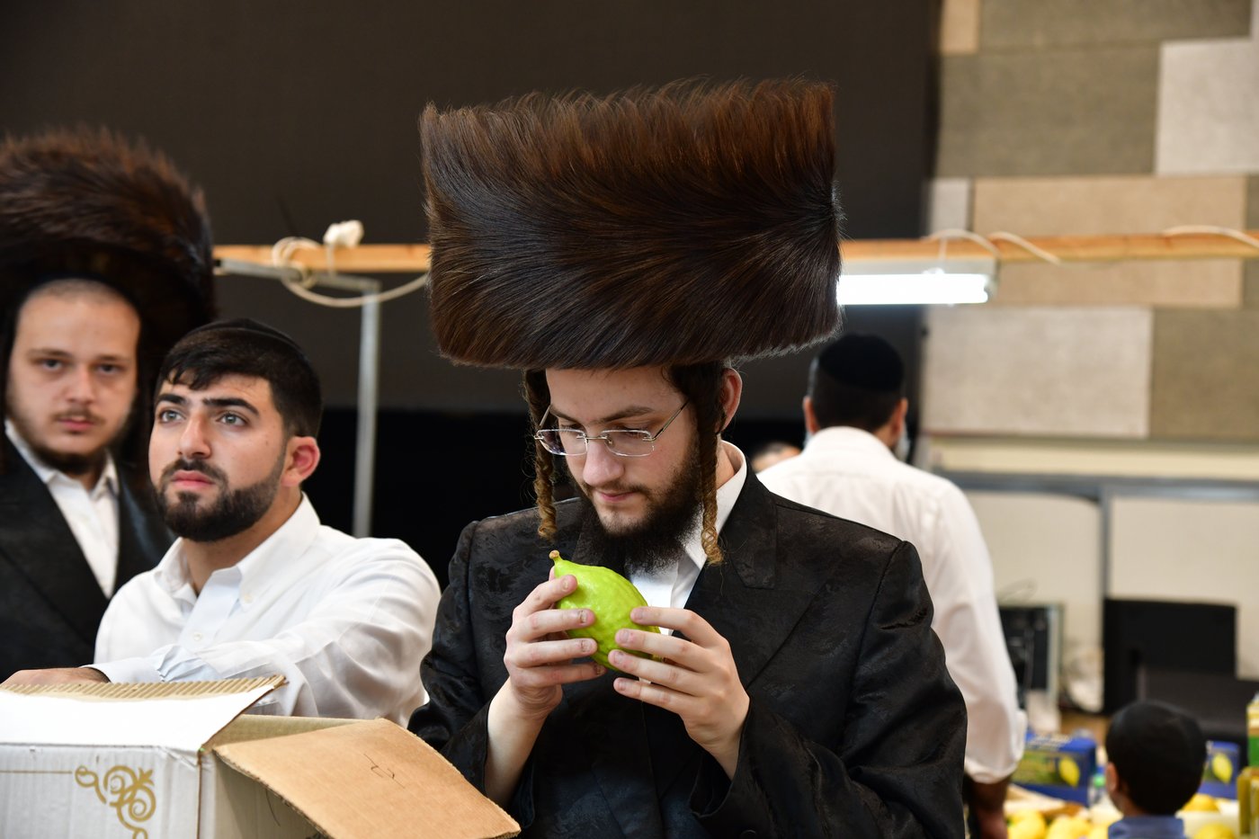אווירת ערב חג הסוכות בעיר אשדוד
