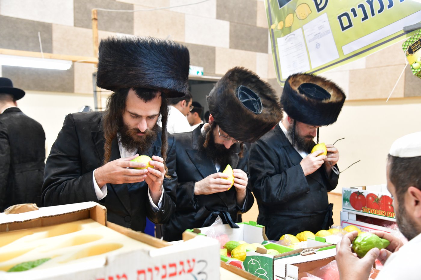 אווירת ערב חג הסוכות בעיר אשדוד