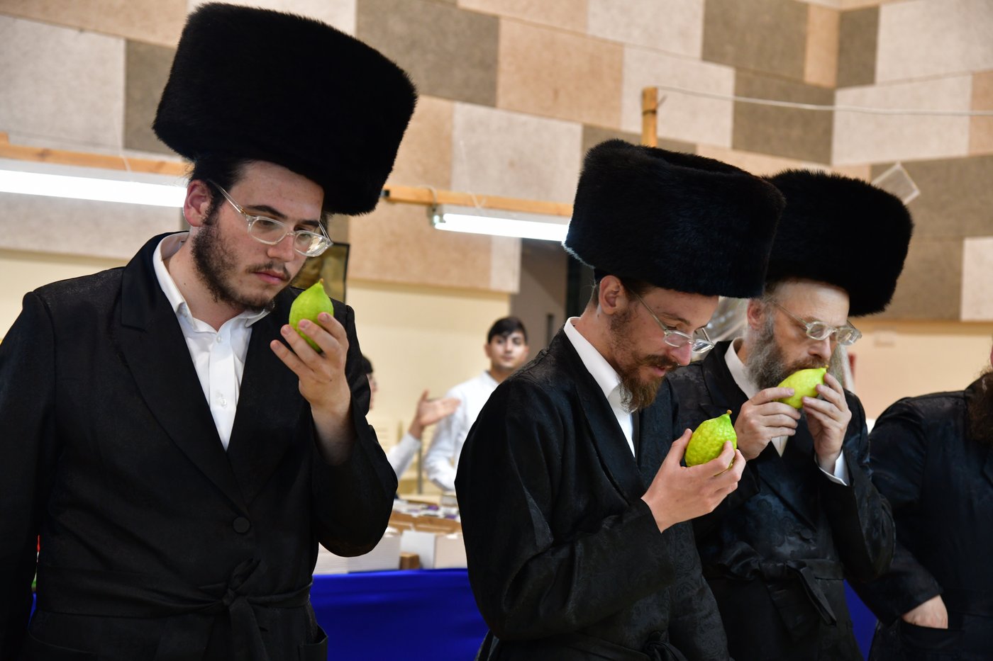 אווירת ערב חג הסוכות בעיר אשדוד