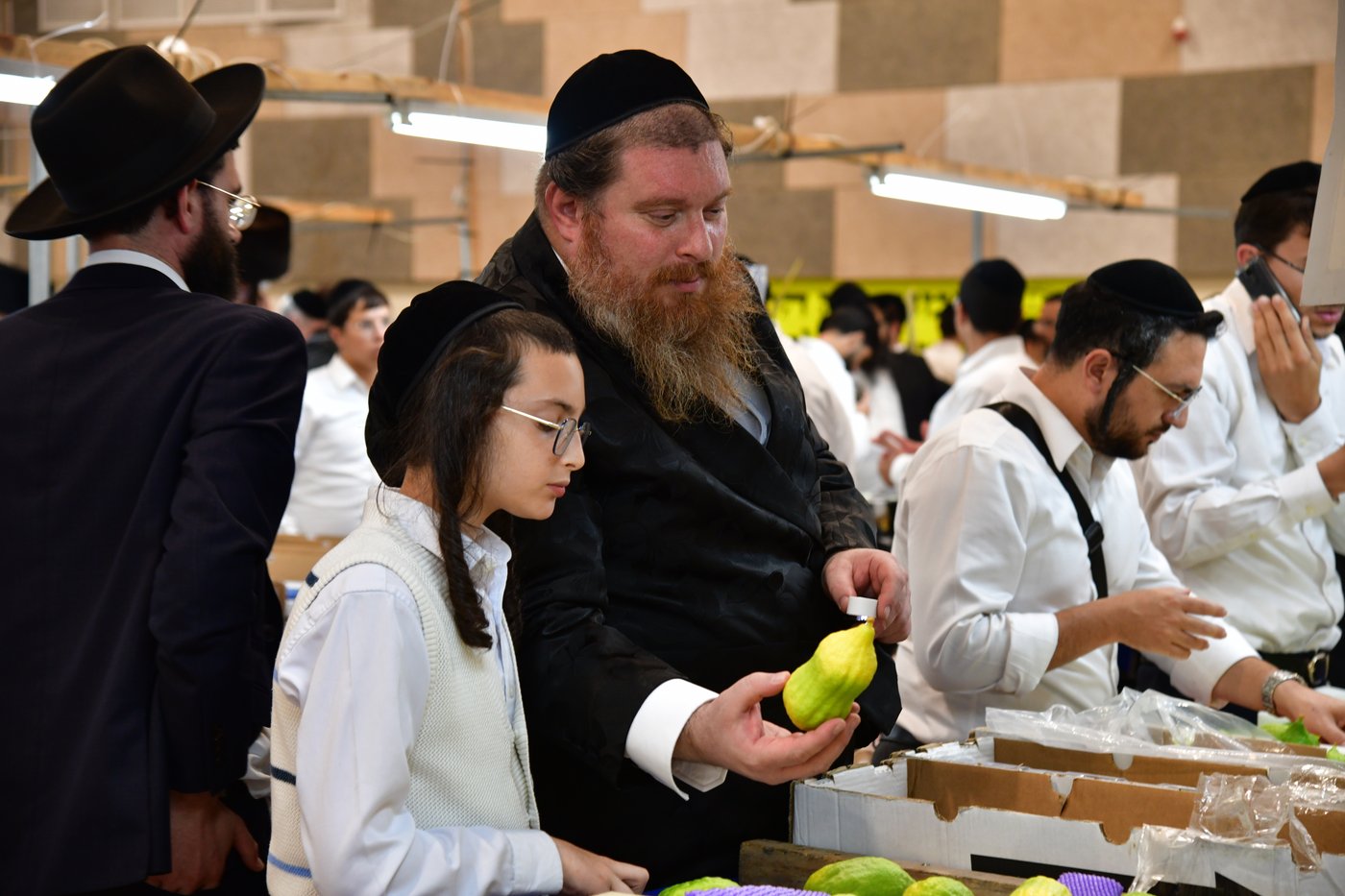 אווירת ערב חג הסוכות בעיר אשדוד