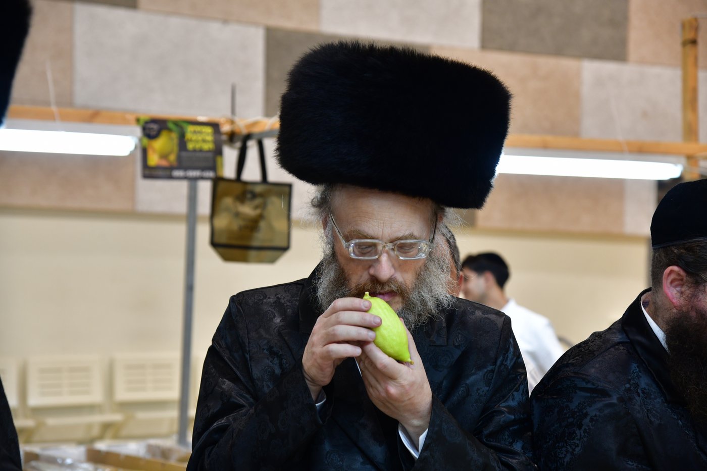 אווירת ערב חג הסוכות בעיר אשדוד