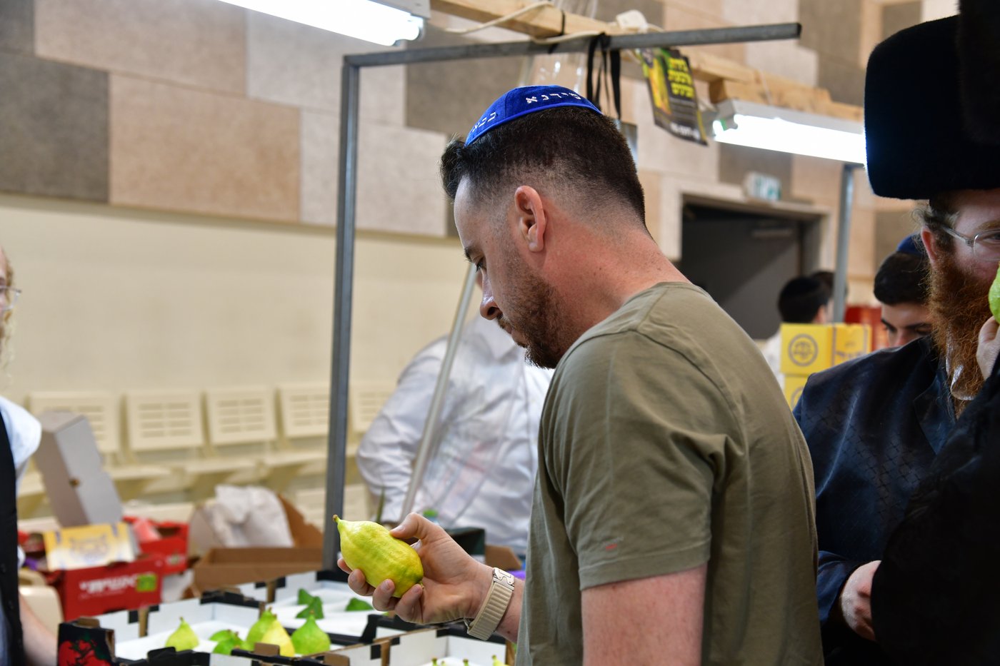 אווירת ערב חג הסוכות בעיר אשדוד