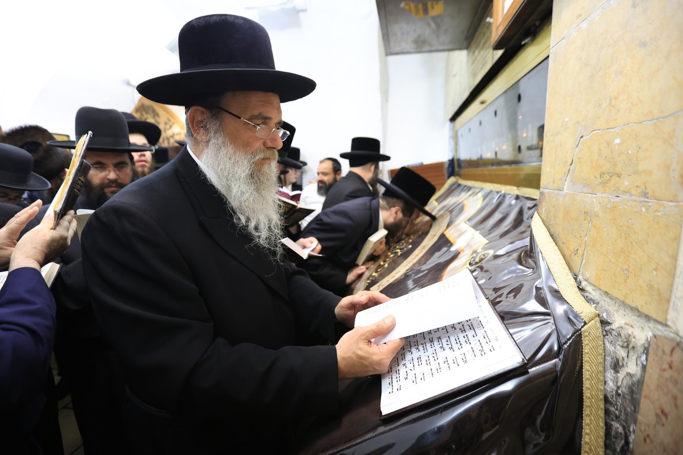 האדמו"ר מאשלג באתרא קדישא מירון