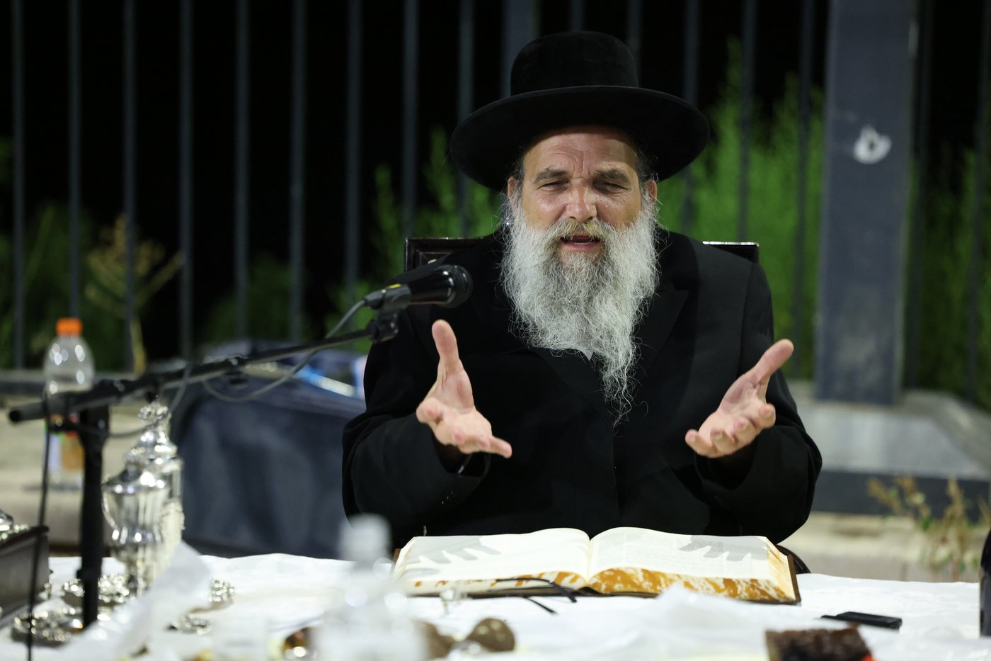 האדמו"ר מאשלג באתרא קדישא מירון