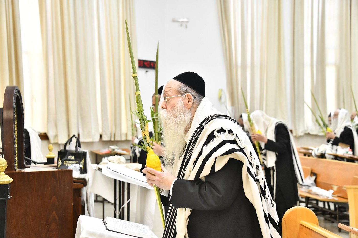 בנענועים