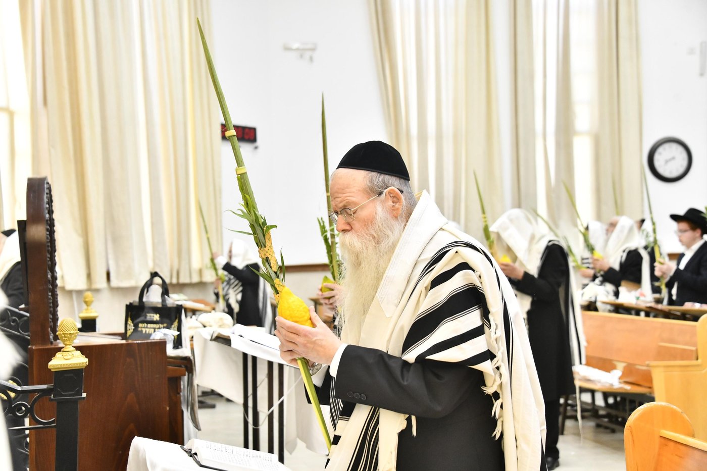 בנענועים