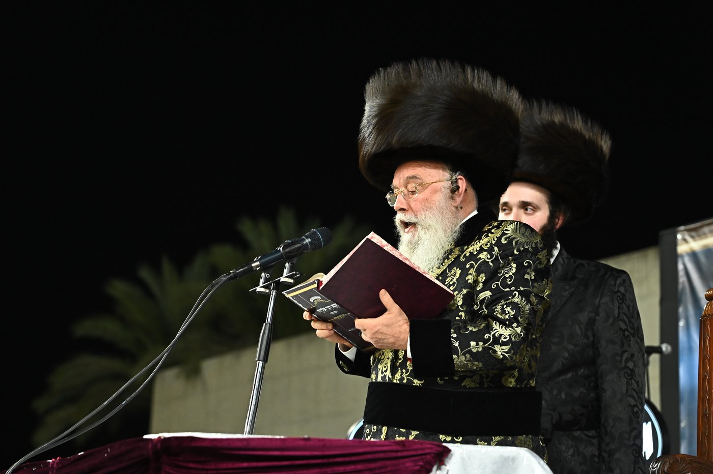 האדמו"ר ממישקולץ - מנהיגה הרוחני של פתח תקוה