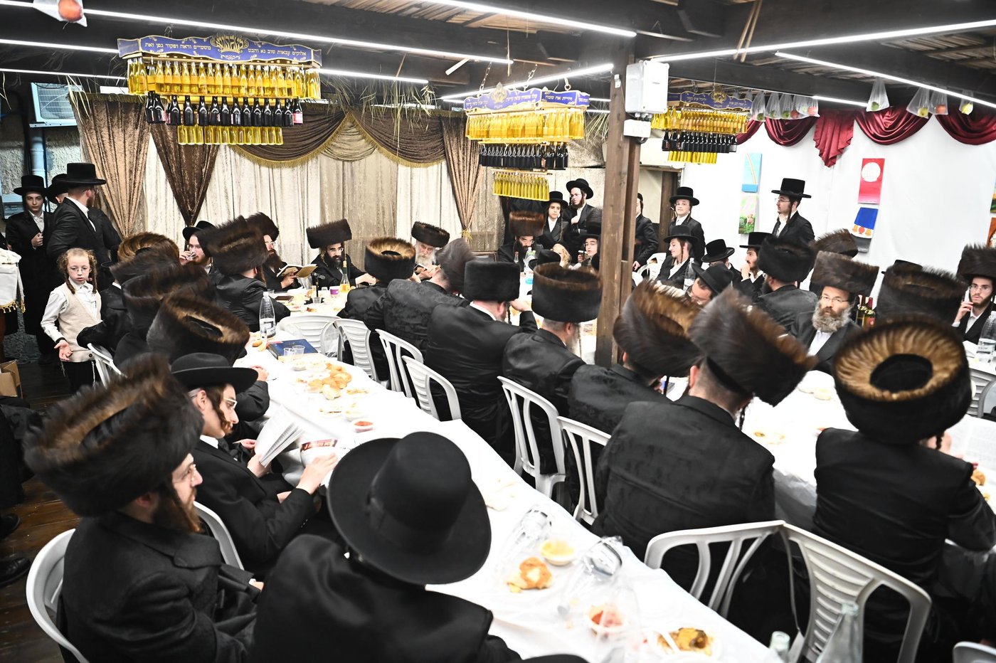 הגה"צ גאב"ד מאקאווא בטיש חוה"מ סוכות