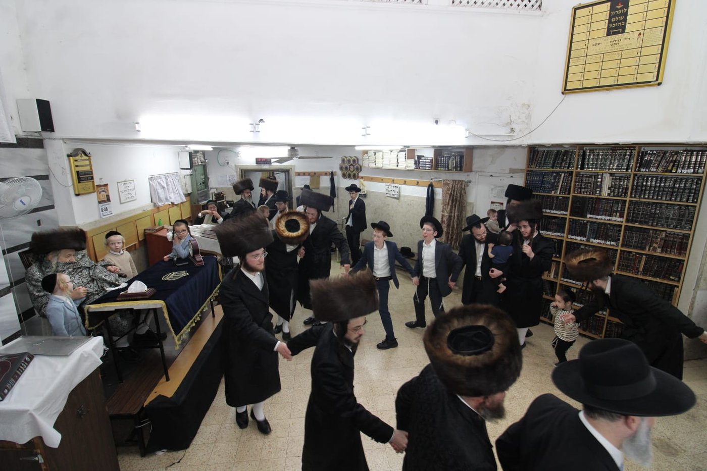 שמחת בית השואבה בחצה"ק טעמשוואר