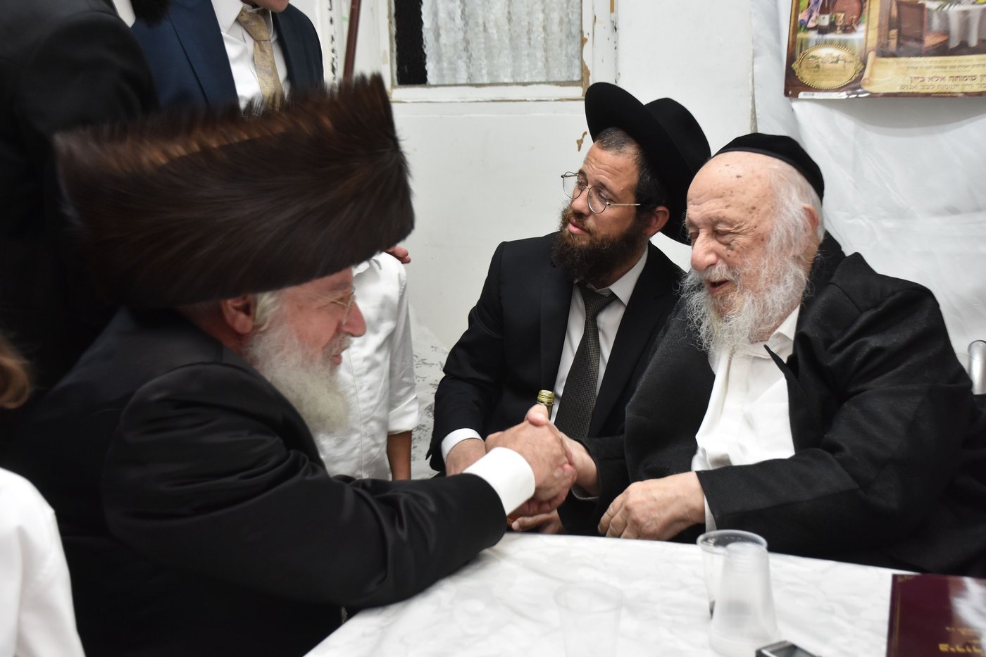 אלפים בשיעורו של הגאב"ד הגר"א וייס בבני ברק