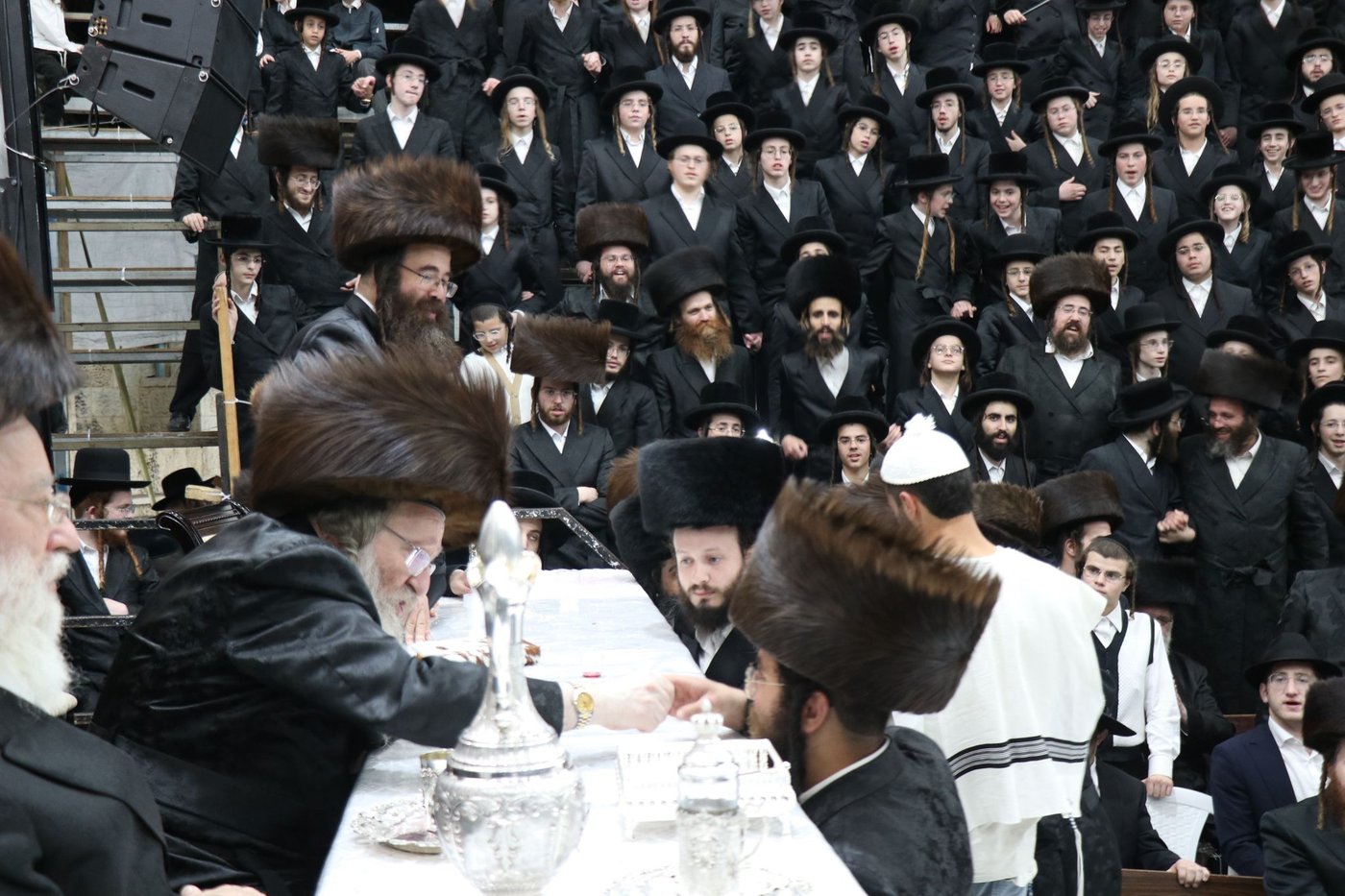העריקים אצל האדמו"רים בחול המעוד סוכות תשפ"ו