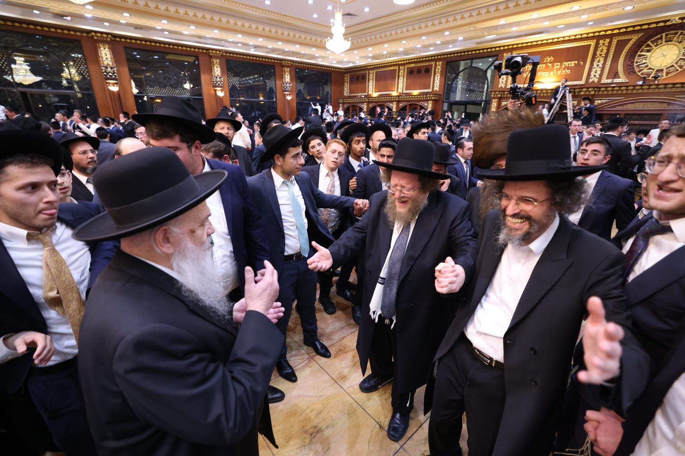 שמחת בית השואבה בישיבת עטרת שלמה